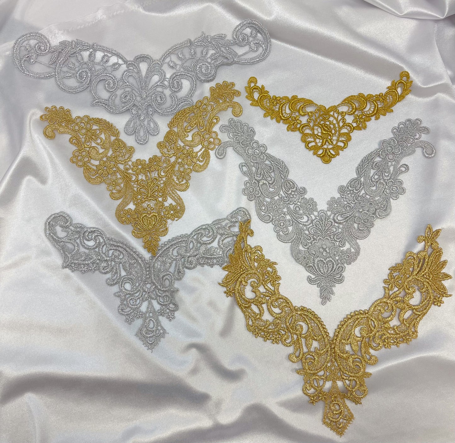 Gold necklace applique