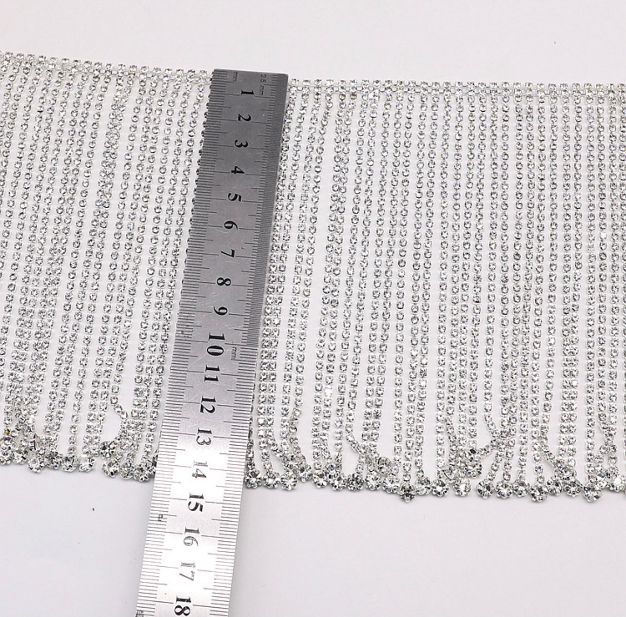 Dangling Rhinestone trim by yards14 cm long