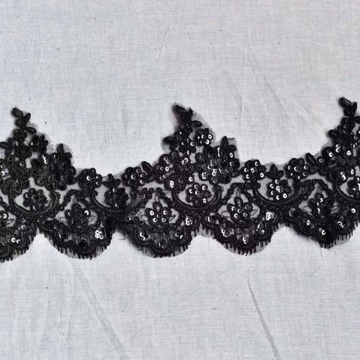 Large size embroidered lace trim